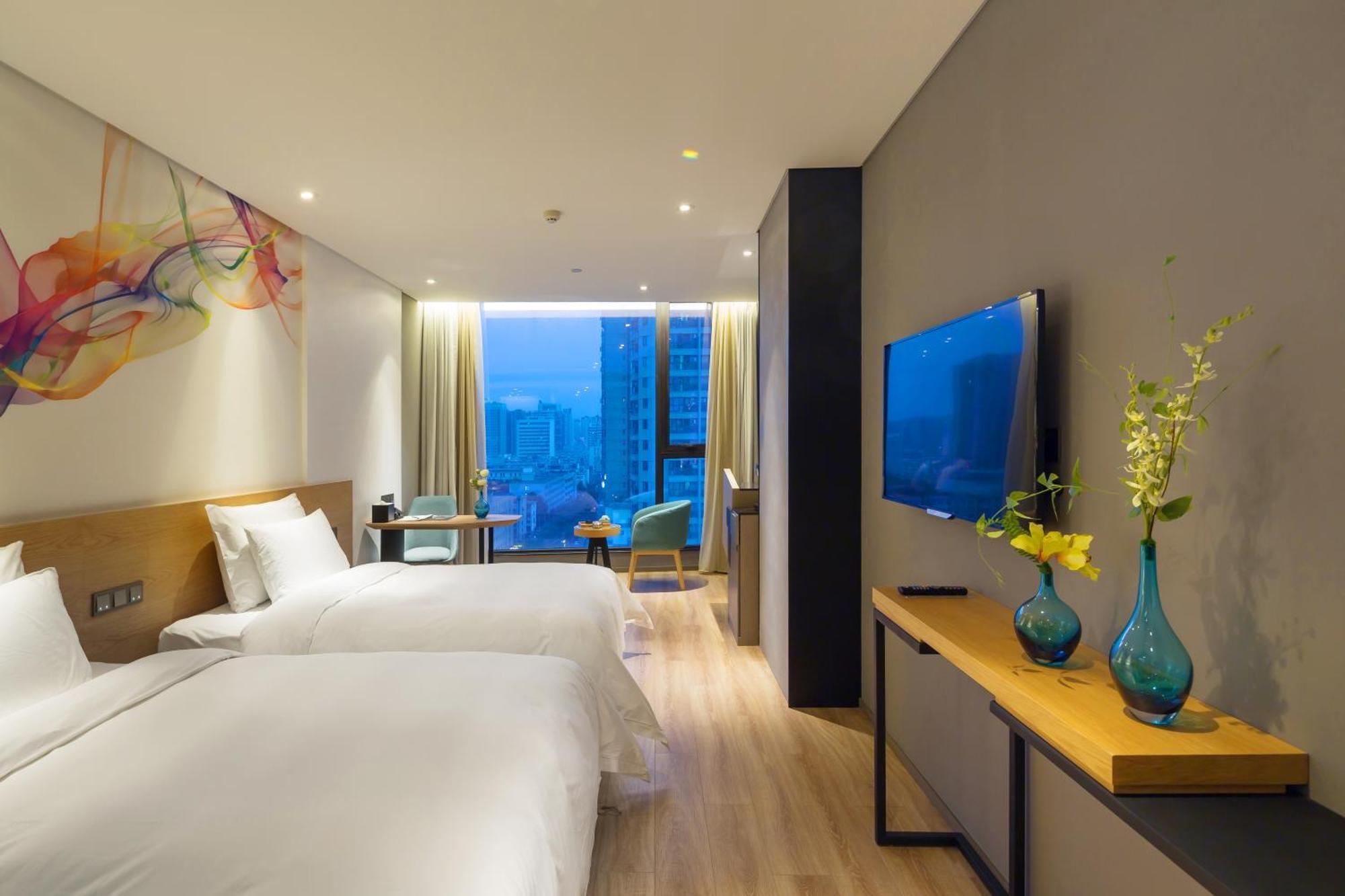 M Hotel Zhengzhou Bagian luar foto