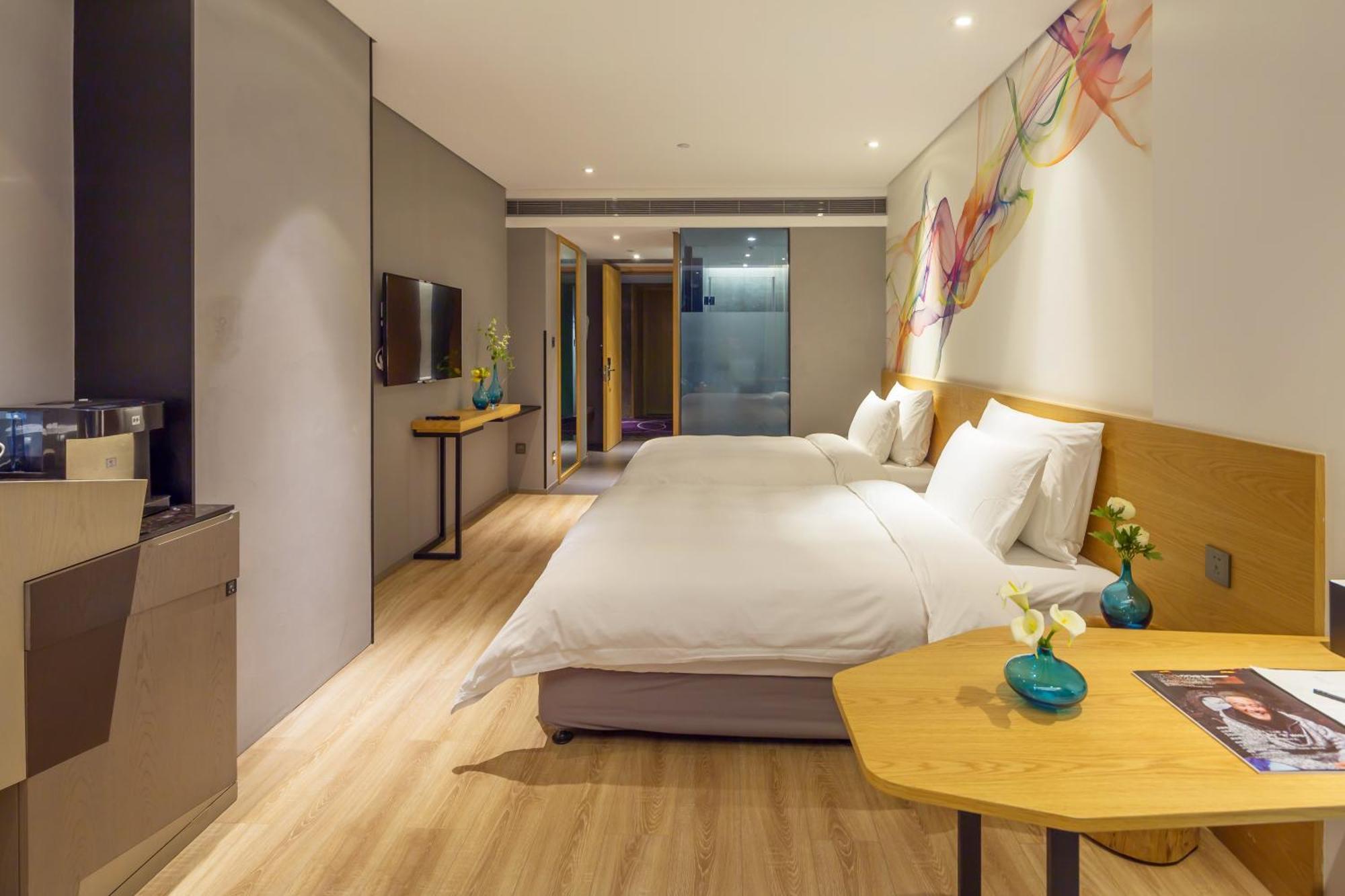 M Hotel Zhengzhou Bagian luar foto