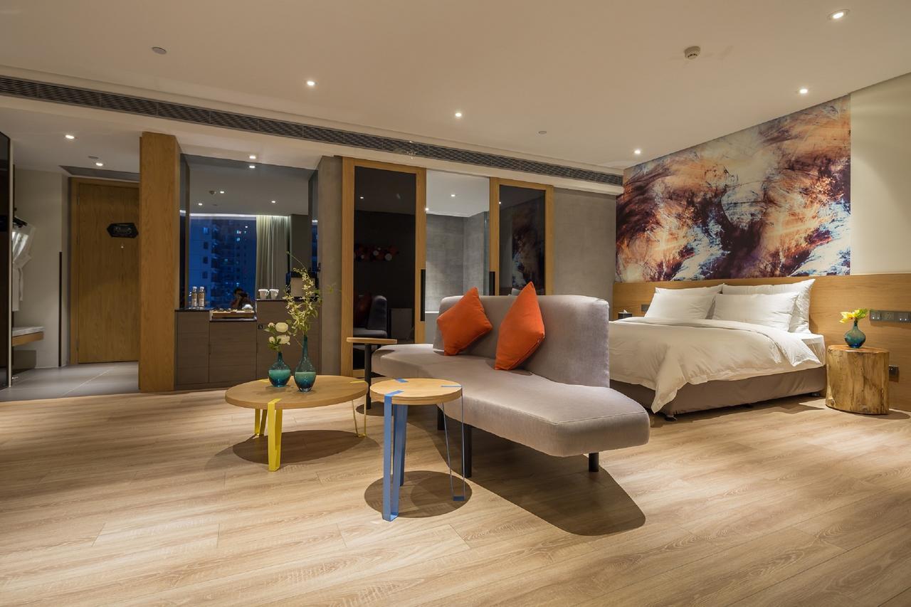M Hotel Zhengzhou Bagian luar foto
