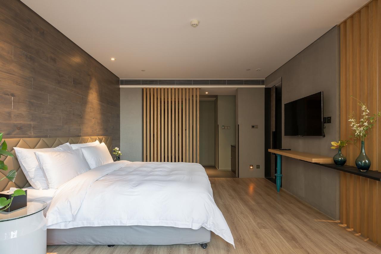 M Hotel Zhengzhou Bagian luar foto