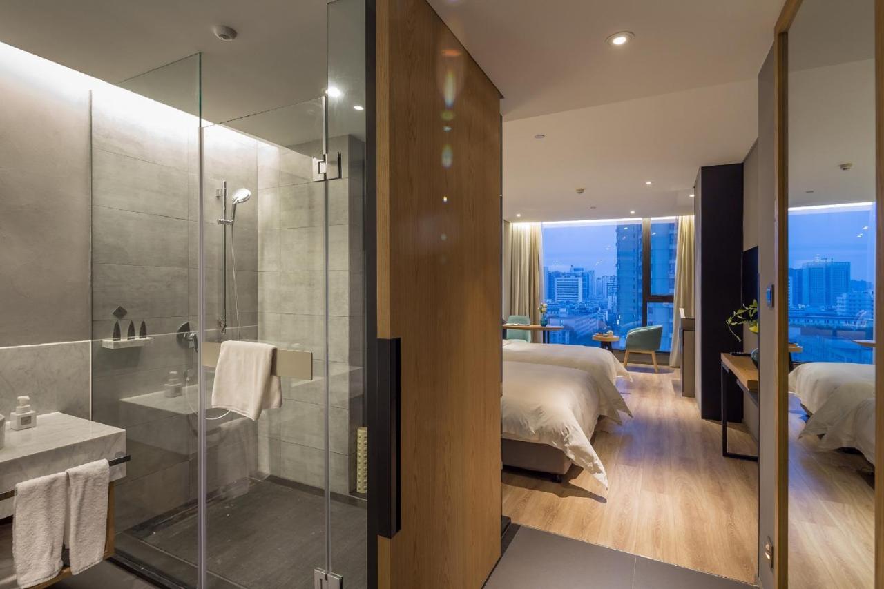 M Hotel Zhengzhou Bagian luar foto