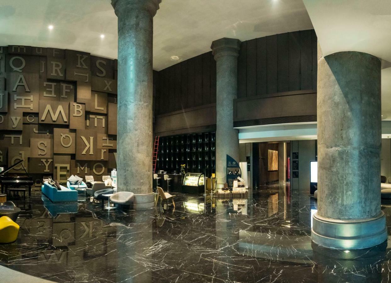 M Hotel Zhengzhou Bagian luar foto