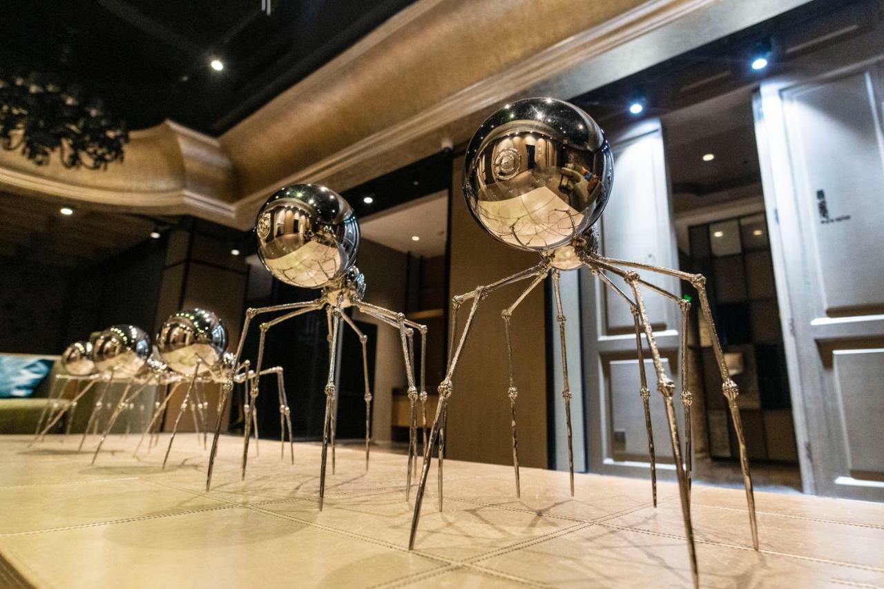 M Hotel Zhengzhou Bagian luar foto