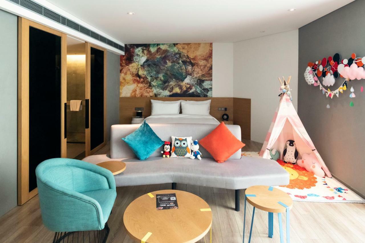 M Hotel Zhengzhou Bagian luar foto